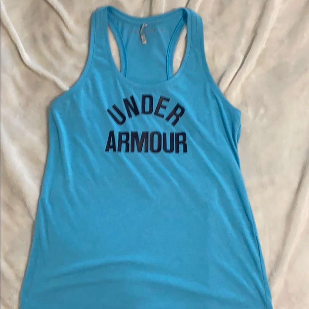 Women’s workout tank top